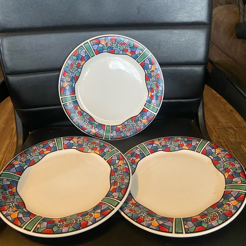 Vintage Coca Cola 1996 Set Of 3  Stained Glass Pattern The Gibson Company